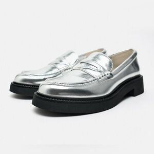 METALLIC LOAFERS - Silver
